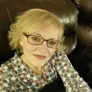 Meet your Posher, Tina